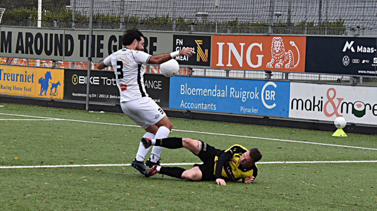 Blessuretijd goals bepalen de uitslag