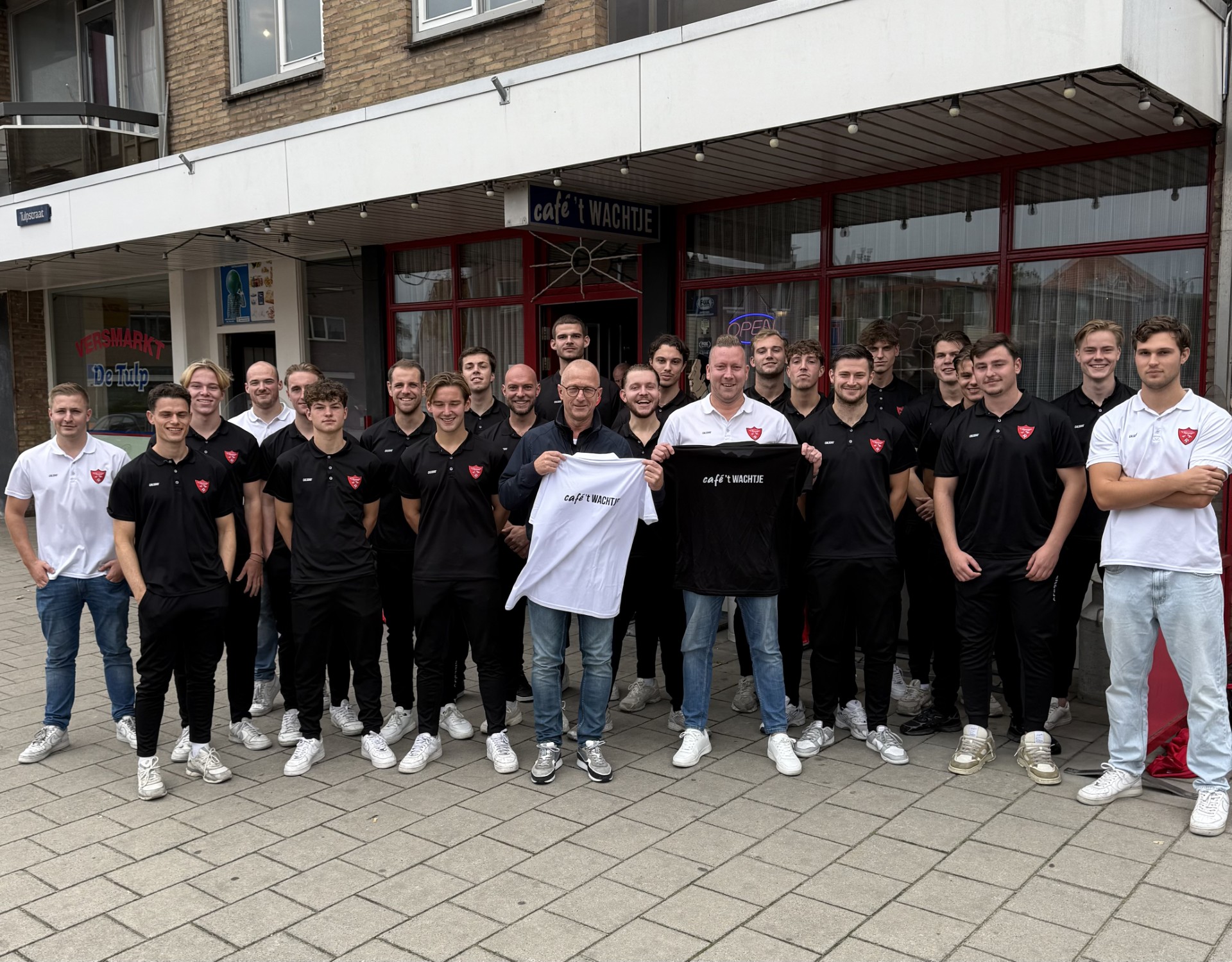 FC Rijnvogels 2 in het nieuw!