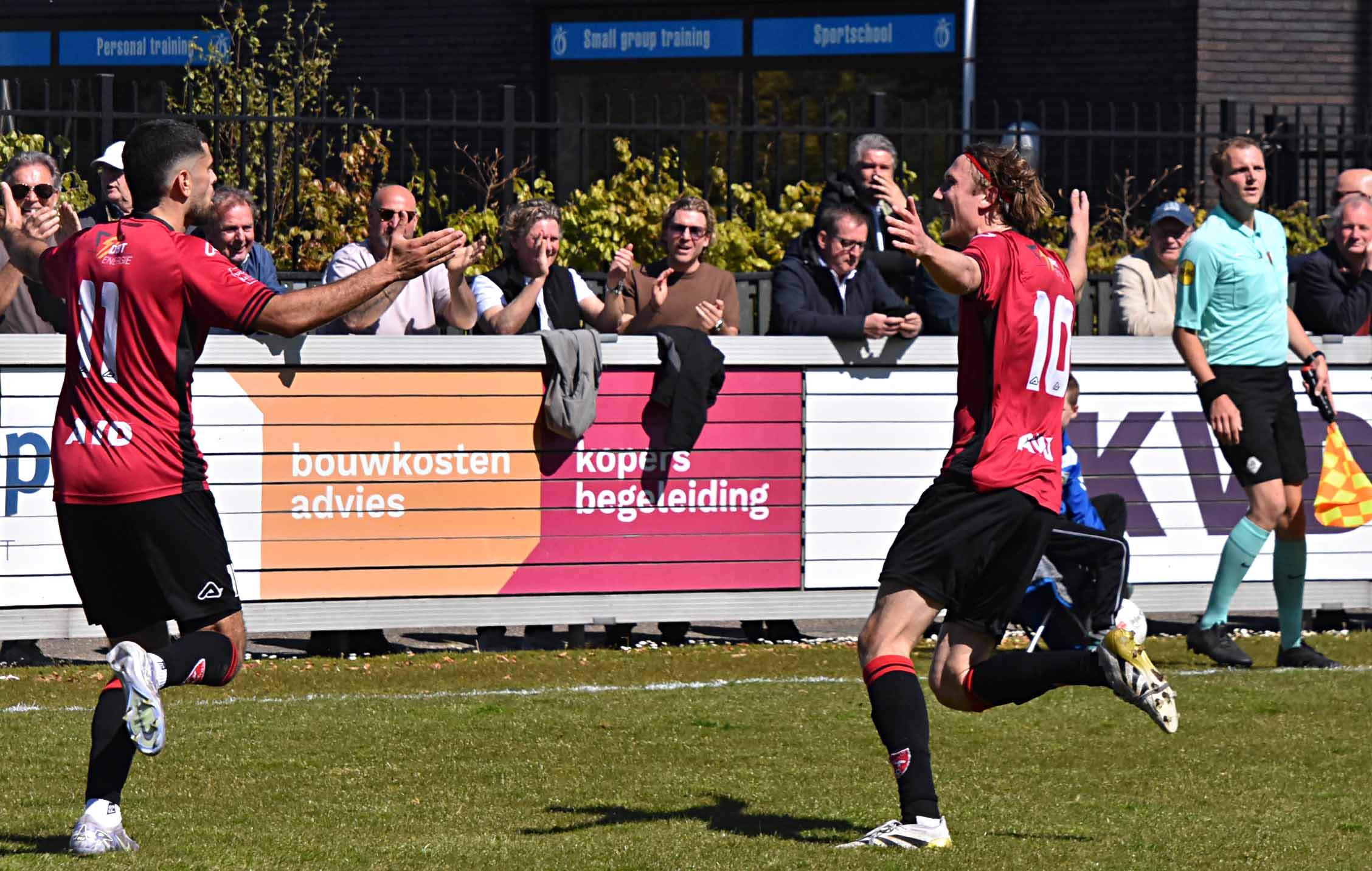 Sterk FC Rijnvogels dwarsboomt titelaspiraties FC Lisse