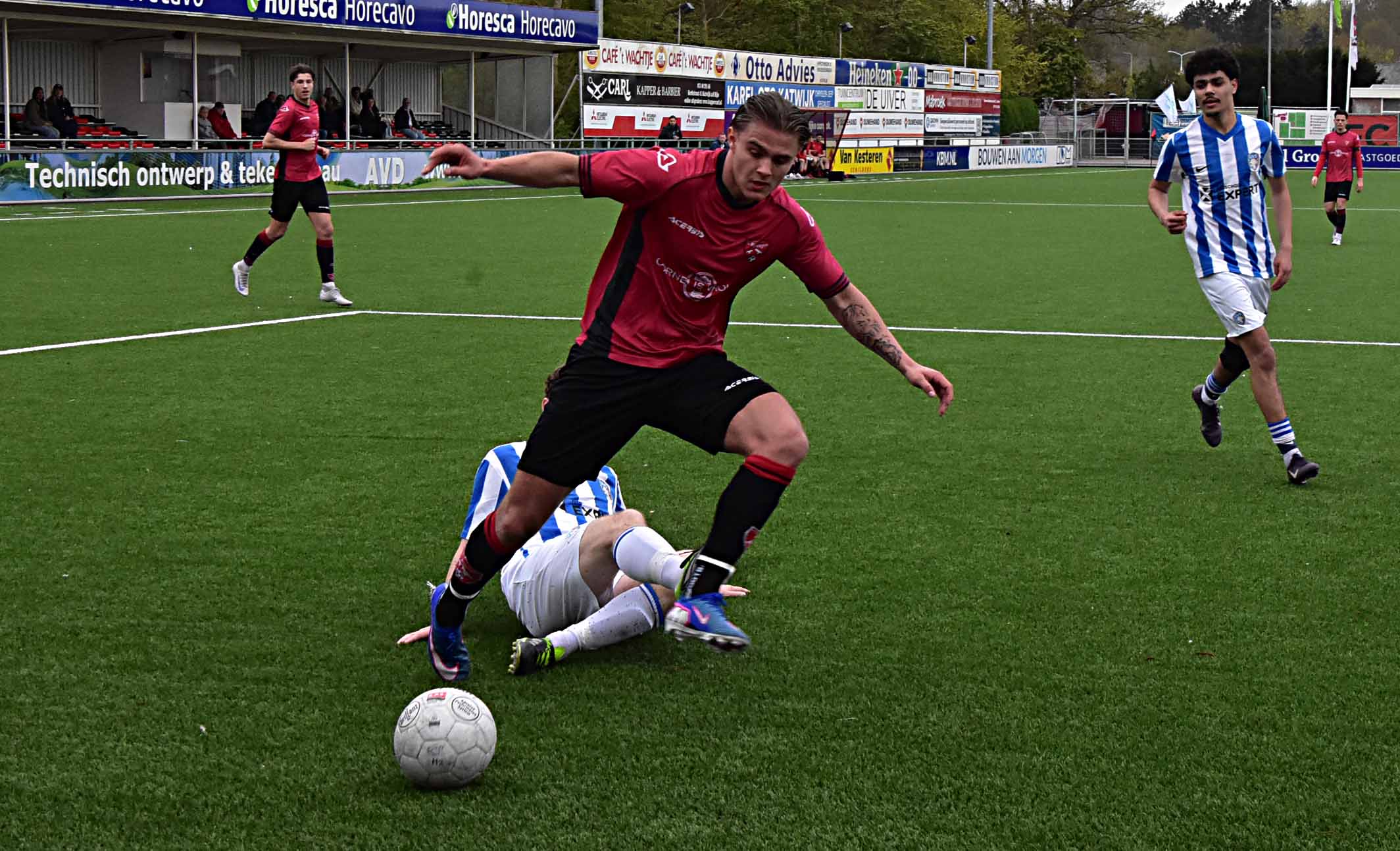 Tweede blijft in de running in aanloop naar topper