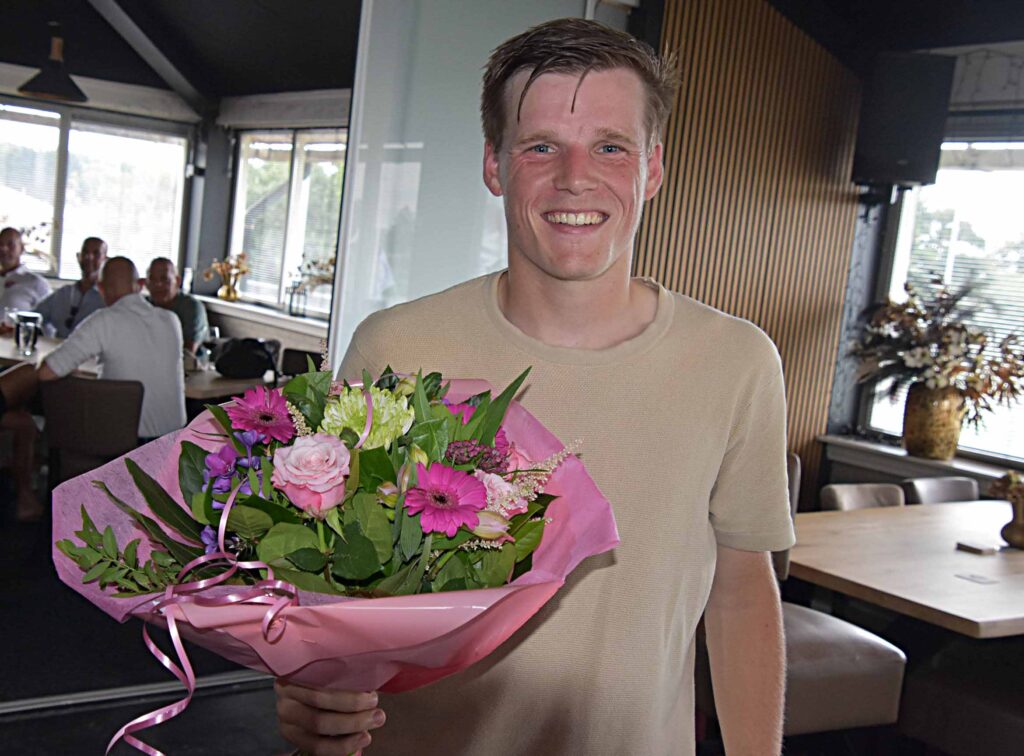 Tom Bijen's 100e wedstrijd in FC Rijnvogels 1