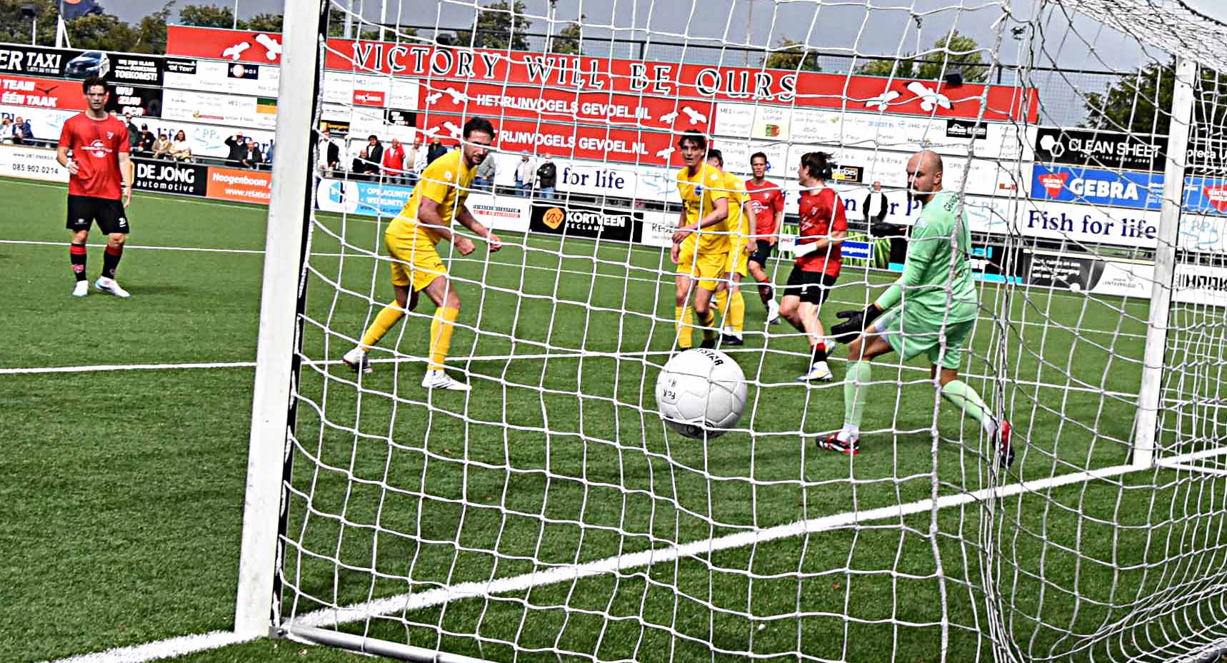 FC Rijnvogels nog ongeslagen na moeizame zege