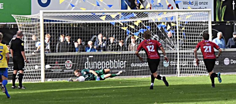 FC Lisse onttroont ongeslagen koploper FC Rijnvogels